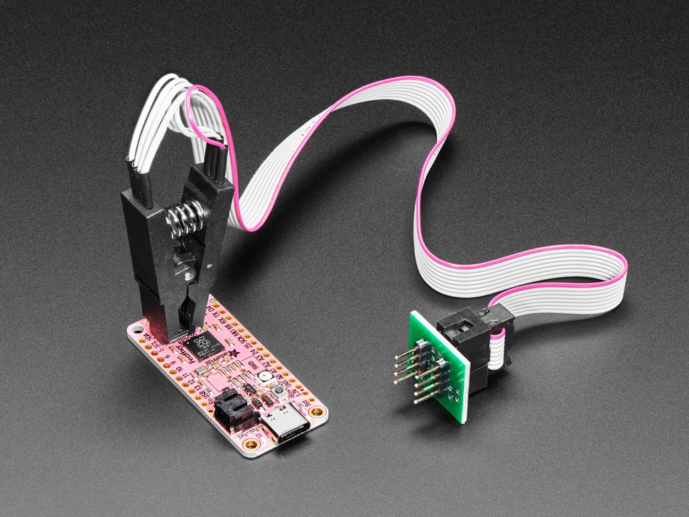 SOIC chip clip with ribbon cable